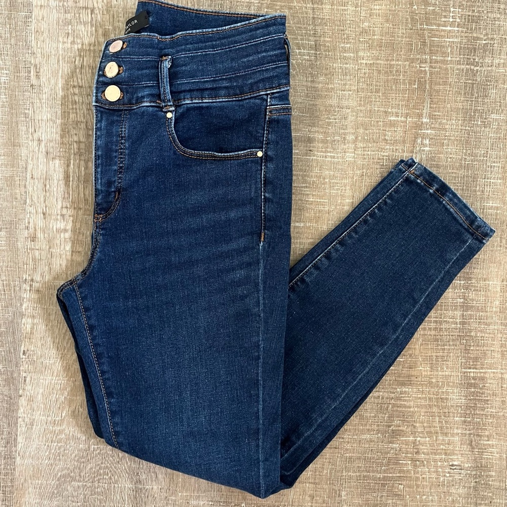 Ann Taylor Skinny Jeans, size 6 Petite